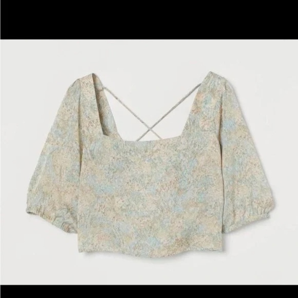 H&M Green Crop Blouse with 3/4 Puff Sleeves